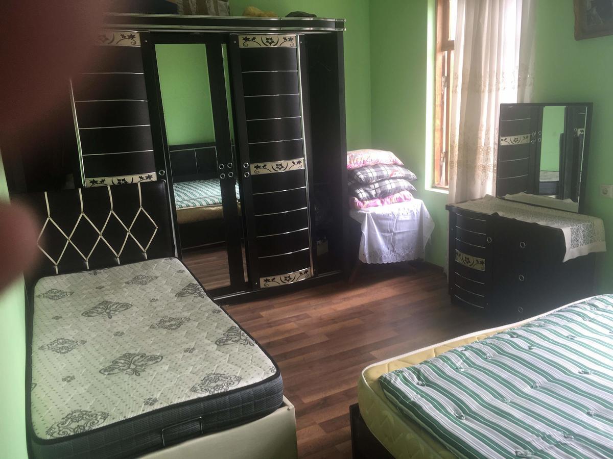 Duru'S Apartment With 3 Bedrooms Batumi Luaran gambar