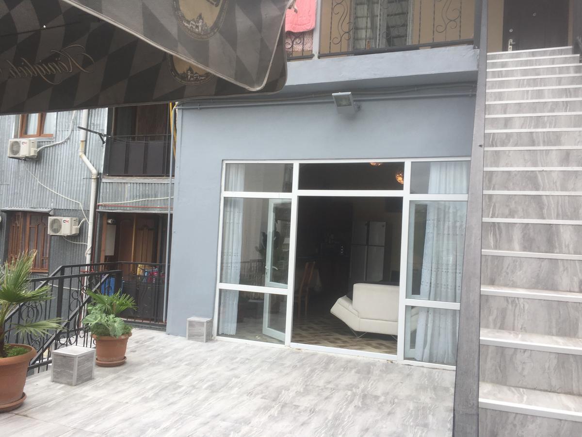 Duru'S Apartment With 3 Bedrooms Batumi Luaran gambar