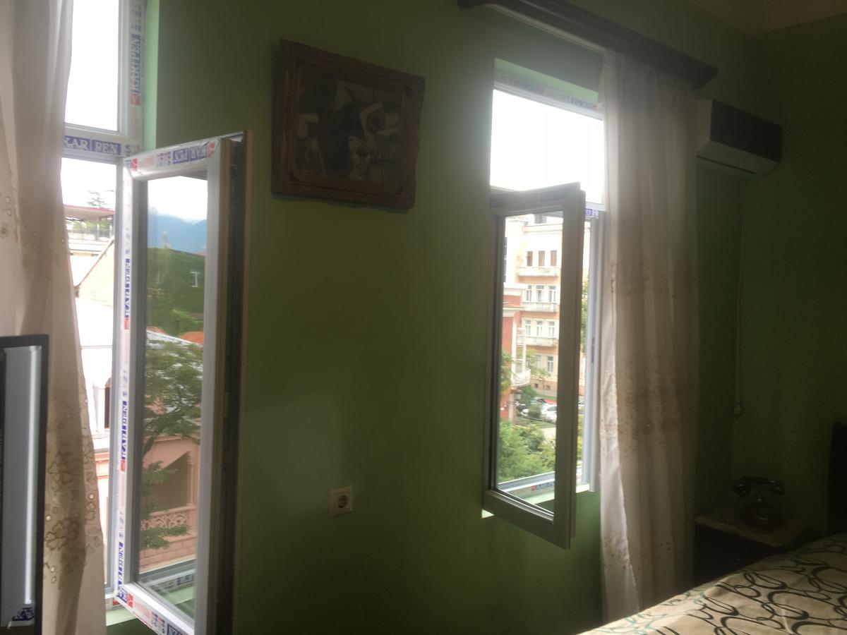 Duru'S Apartment With 3 Bedrooms Batumi Luaran gambar