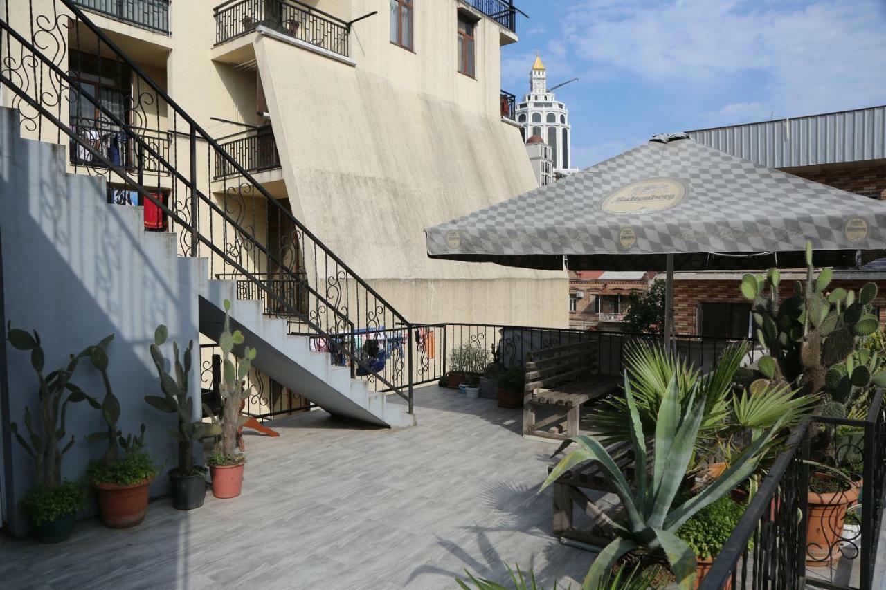 Duru'S Apartment With 3 Bedrooms Batumi Luaran gambar