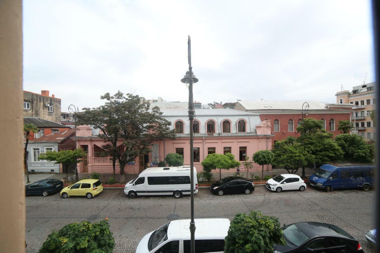 Duru'S Apartment With 3 Bedrooms Batumi Luaran gambar